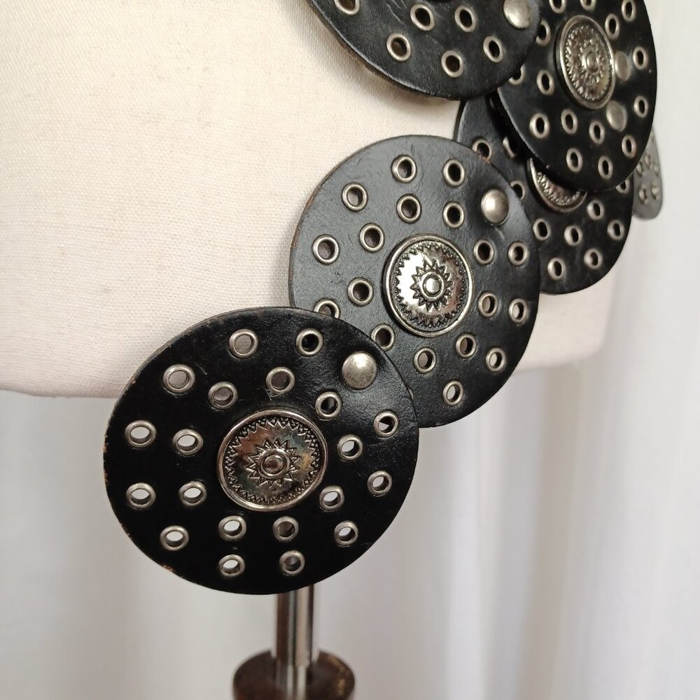 Genuine Leather Disc Belt, 40", Black & Silver - Picture 6 of 7